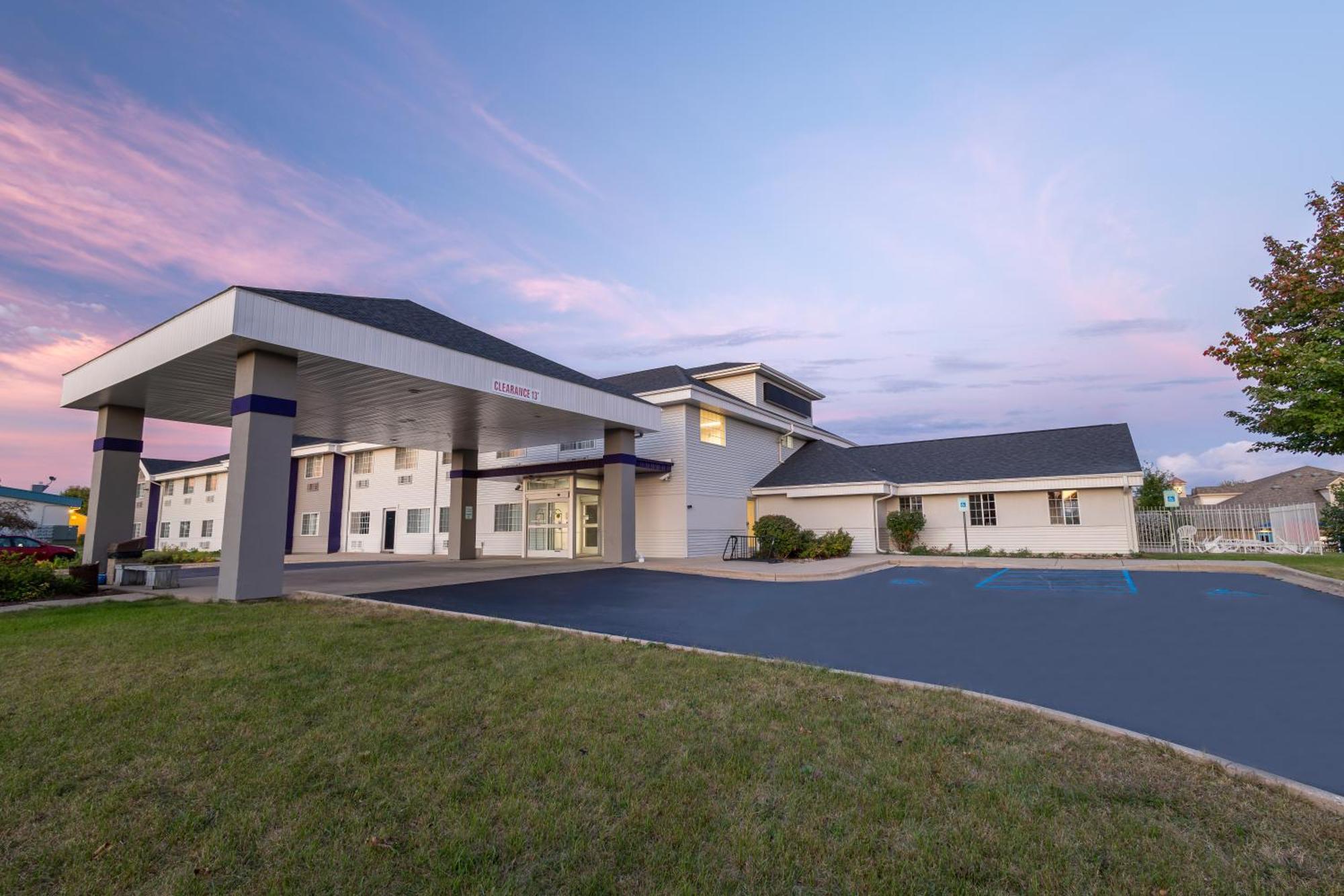 Sleep Inn & Suites Verona Exterior photo