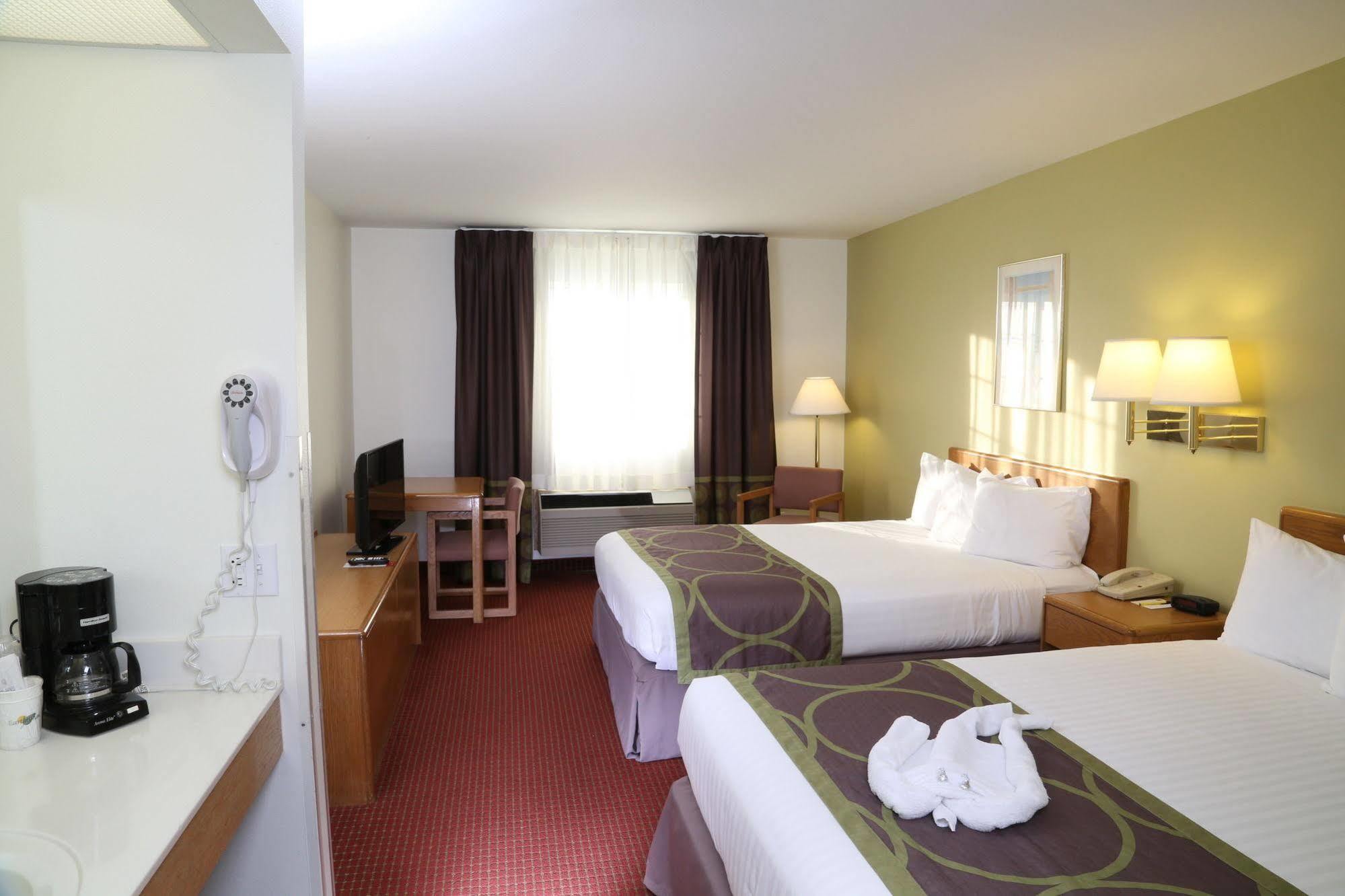 Sleep Inn & Suites Verona Exterior photo